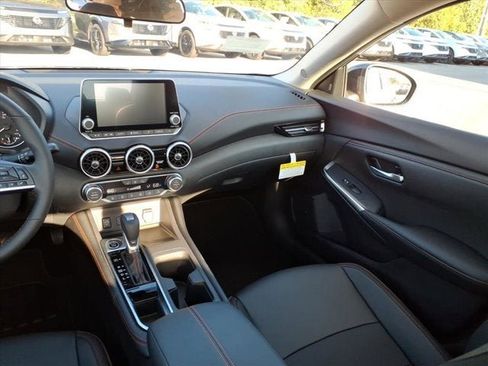New 2025 Nissan Sentra SR w/ SR Premium Package image 9