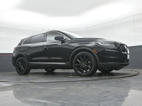 Used 2022 Lincoln Nautilus Reserve w/ Monochromatic Package AWD/4WD image 47