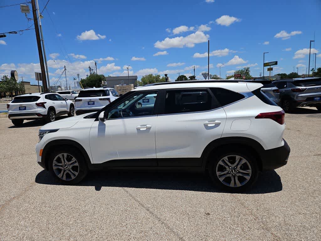 Used 2022 Kia Seltos S FWD image 5