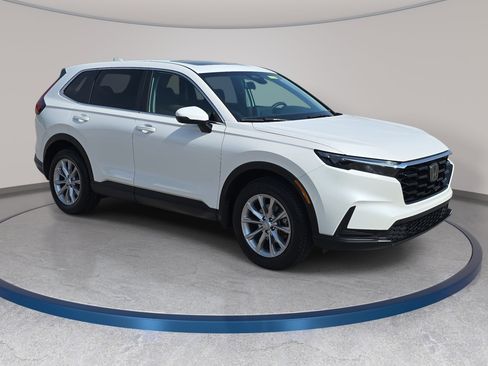 Used 2025 Honda CR-V EX image 3
