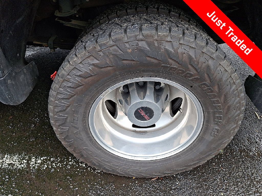 Used 2023 GMC Sierra 3500 Denali w/ Denali Ultimate Package AWD/4WD image 10