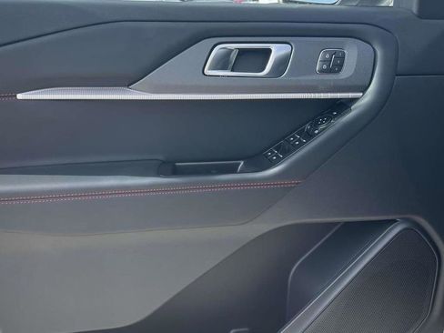 New 2026 Ford Explorer ST-Line w/ ST-Line Street Pack RWD image 16