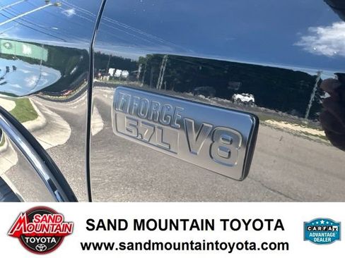 Used 2018 Toyota Tundra SR5 w/ SR5 Upgrade Package RWD image 9