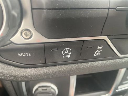 Used 2024 Jeep Wrangler Sport AWD/4WD image 13