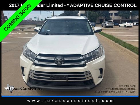 Used 2017 Toyota Highlander Limited FWD image 3
