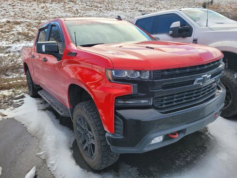 Used 2021 Chevrolet Silverado 1500 LT Trail Boss w/ LT Trail Boss Premium Package image 3