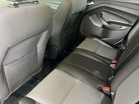 Used 2017 Ford Escape SE AWD/4WD image 4