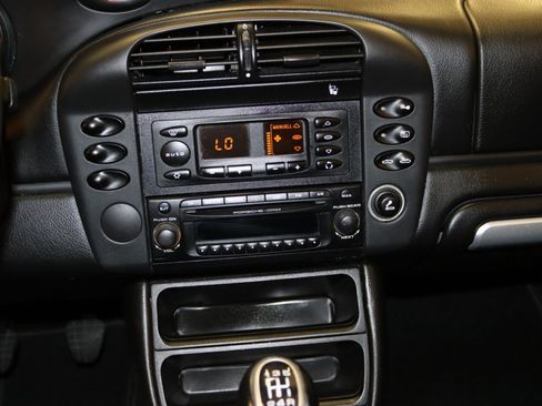 Used 2004 Porsche Boxster RWD image 6