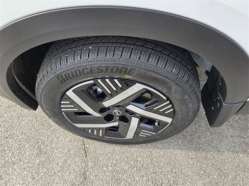 New 2026 Nissan Kicks SV w/ SV Premium Package image 16