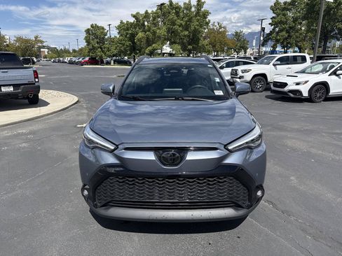 Used 2023 Toyota Corolla Cross AWD Hybrid w/ Convenience Package image 2