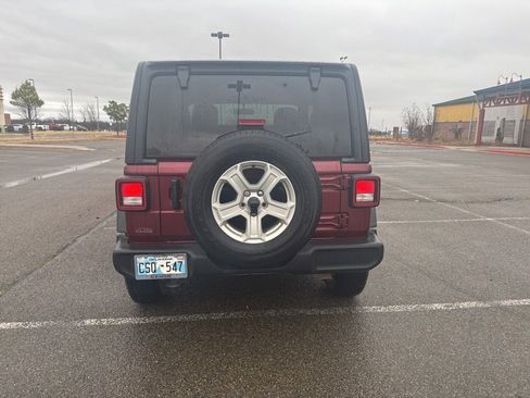 Used 2021 Jeep Wrangler Sport S image 5