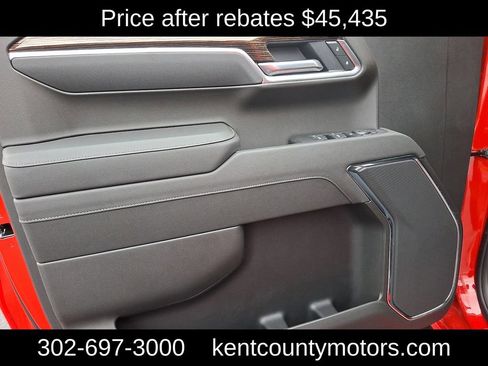 New 2026 GMC Sierra 1500 Elevation image 10