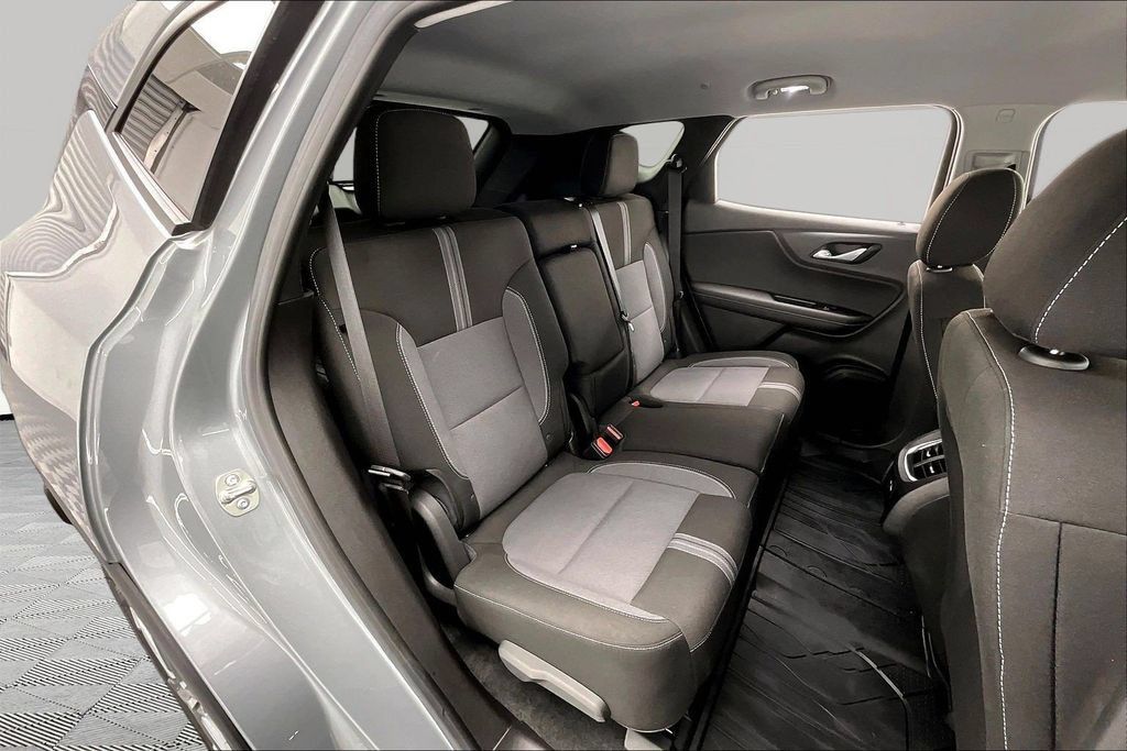 Used 2024 Chevrolet Blazer LT w/ Convenience Package FWD image 27