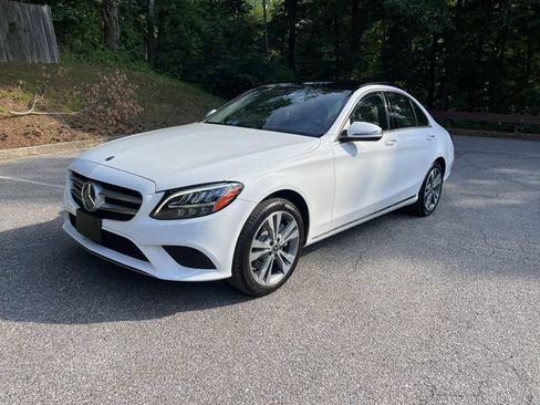 Used 2019 Mercedes-Benz C 300 4MATIC Sedan image 4