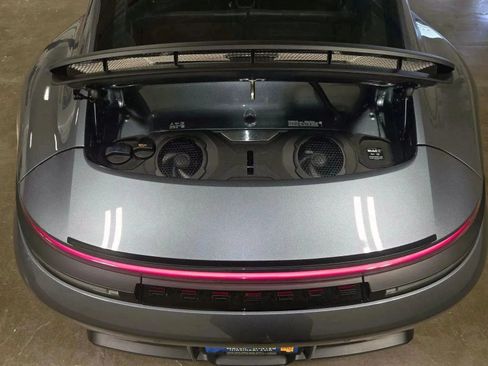 Used 2026 Porsche 911 GT3 RWD image 32