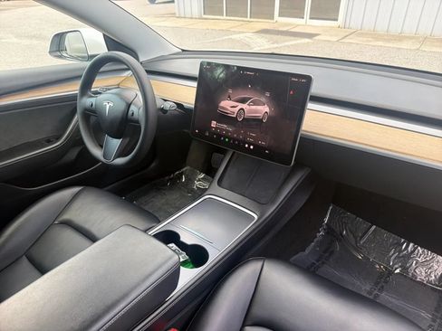 Used 2022 Tesla Model 3 Long Range AWD/4WD image 20