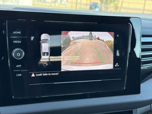 Used 2025 Volkswagen Jetta Sport image 24