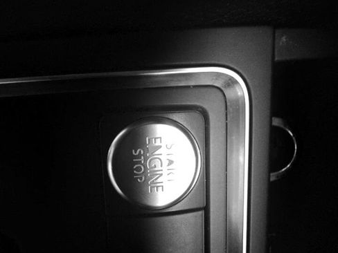 Used 2018 Volkswagen Jetta SE image 19