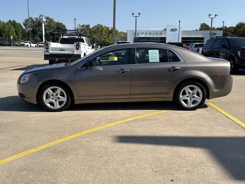Used 2011 Chevrolet Malibu LS FWD image 9