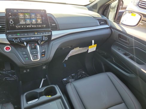 New 2026 Honda Odyssey Sport-L image 18