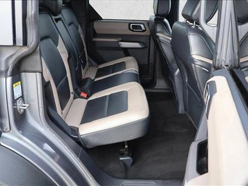 Used 2023 Ford Bronco Wildtrak image 26