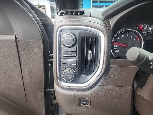 Used 2020 Chevrolet Silverado 1500 LT w/ Texas Edition AWD/4WD image 5