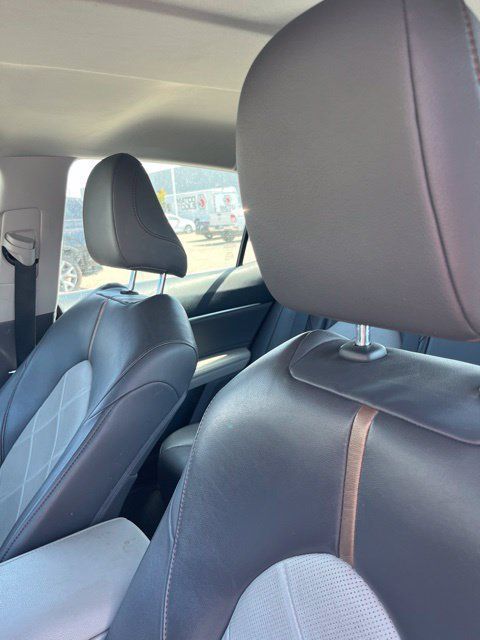Used 2018 Toyota Camry XLE w/ Audio Package FWD image 5