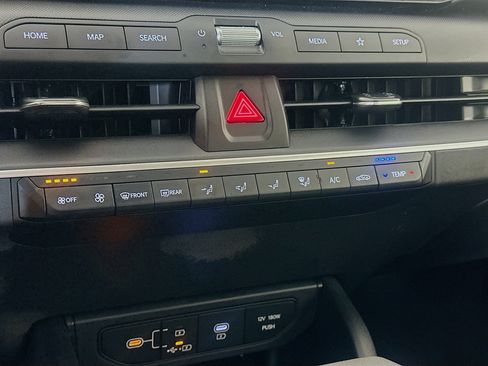Used 2025 Kia K4 FWD image 23