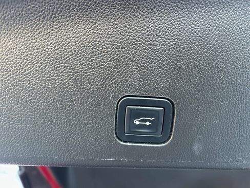 Used 2014 Cadillac SRX Premium image 15