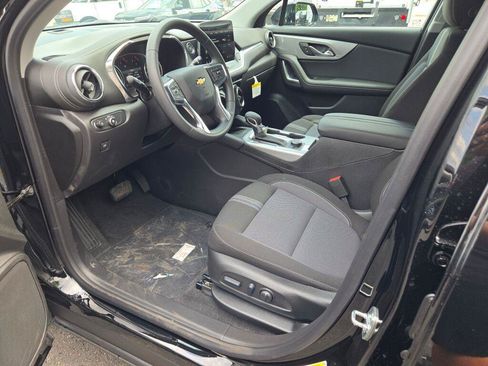 New 2026 Chevrolet Blazer LT w/ Convenience Package AWD/4WD image 27
