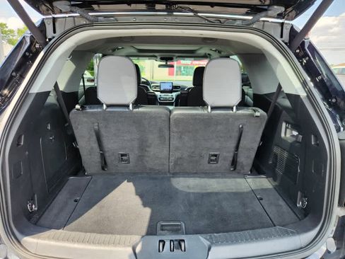 Used 2022 Ford Explorer XLT image 21