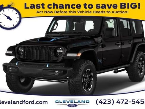 Used 2025 Jeep Wrangler Unlimited Rubicon w/ Technology Group image 1