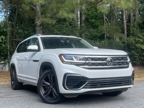 Used 2022 Volkswagen Atlas SEL R-Line image 9