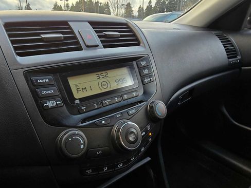 Used 2003 Honda Accord LX image 27