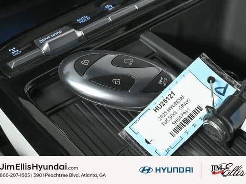 New 2025 Hyundai Tucson Limited AWD/4WD image 22
