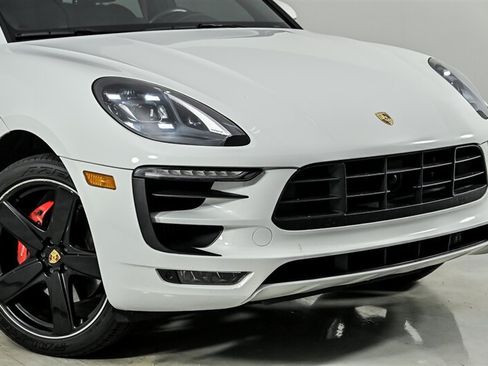 Used 2018 Porsche Macan GTS AWD/4WD image 2