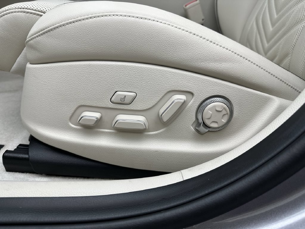 Used 2026 Genesis G80 2.5T Sport Prestige AWD/4WD image 12