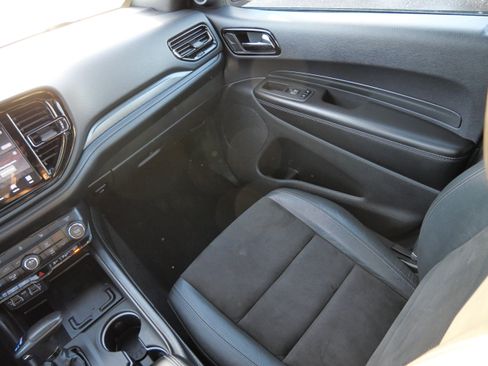 Used 2021 Dodge Durango GT image 11