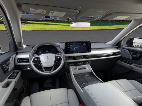 New 2026 Lincoln Aviator Reserve w/ Luxury Package AWD/4WD image 9