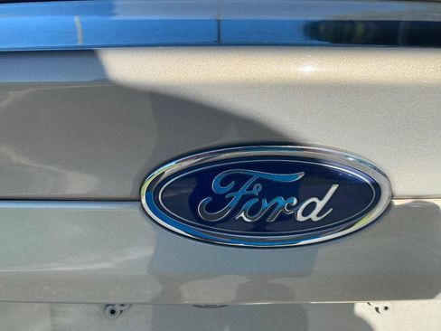 Used 2015 Ford Fusion Titanium FWD image 10