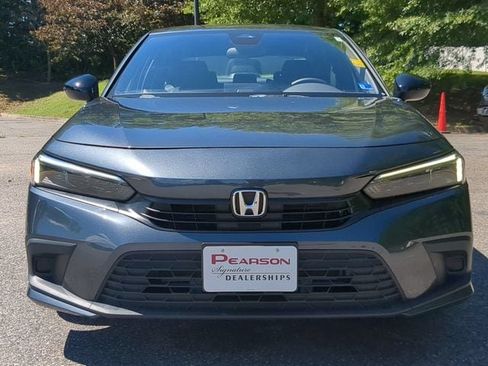 Used 2023 Honda Civic Sport image 8