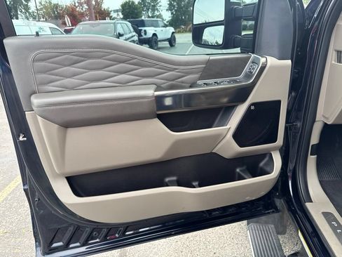 Used 2025 Ford F450 Platinum w/ Platinum Plus Package AWD/4WD image 15