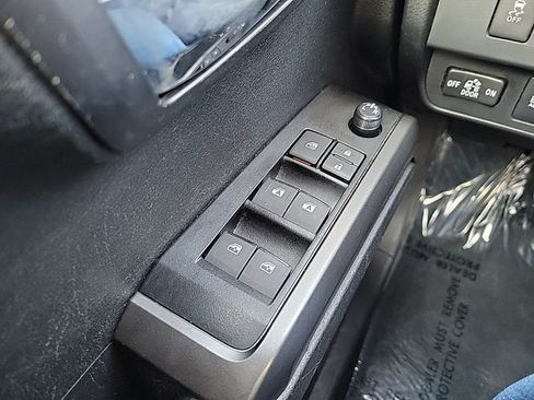 Used 2023 Toyota Tacoma TRD Off-Road w/ Technology Package AWD/4WD image 22