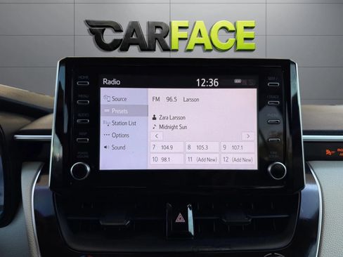 Used 2020 Toyota Corolla LE FWD image 30