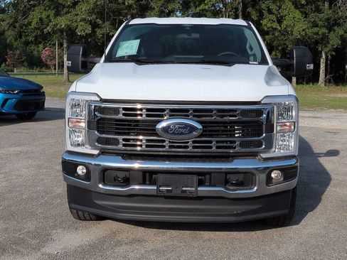 Used 2025 Ford F250 XLT w/ FX4 Off-Road Package AWD/4WD image 9