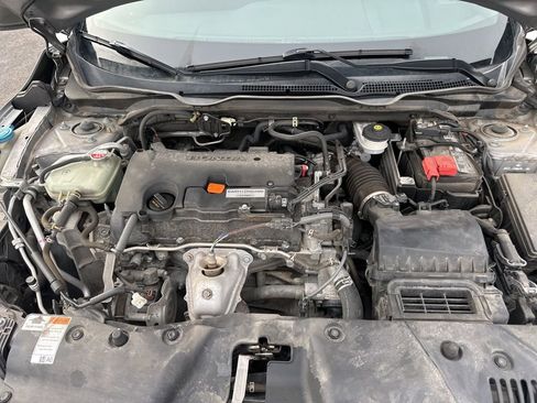 Used 2019 Honda Civic Sport image 11