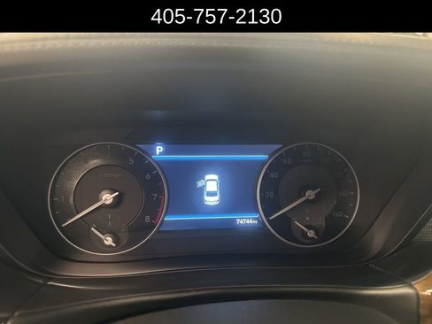 Used 2017 Genesis G90 3.3T Premium image 5