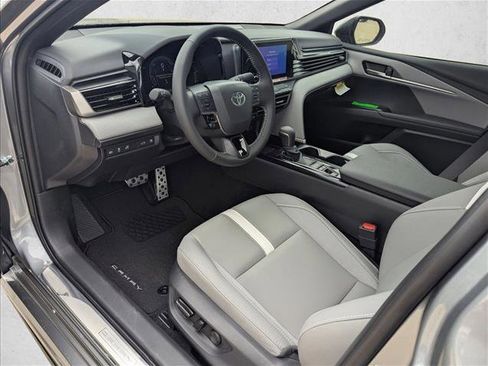 Used 2026 Toyota Camry SE w/ Convenience Package FWD image 3