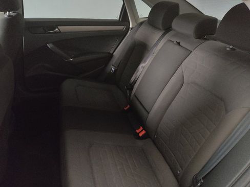 Used 2020 Volkswagen Passat 2.0T S image 18