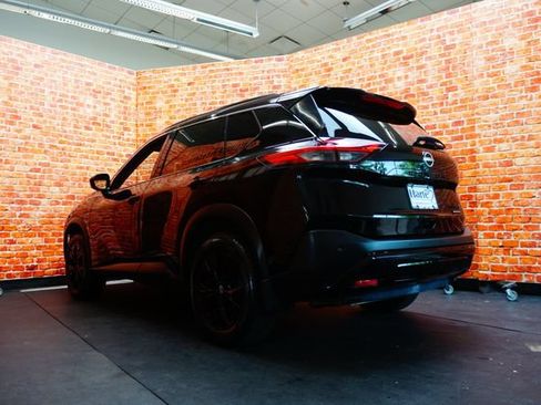 Certified 2023 Nissan Rogue SV w/ SV Premium B Package AWD/4WD image 7